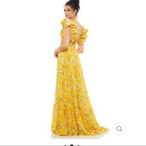 MAC DUGGAL Yellow Ruffle Tiered Floral Cut- Out chiffon gown